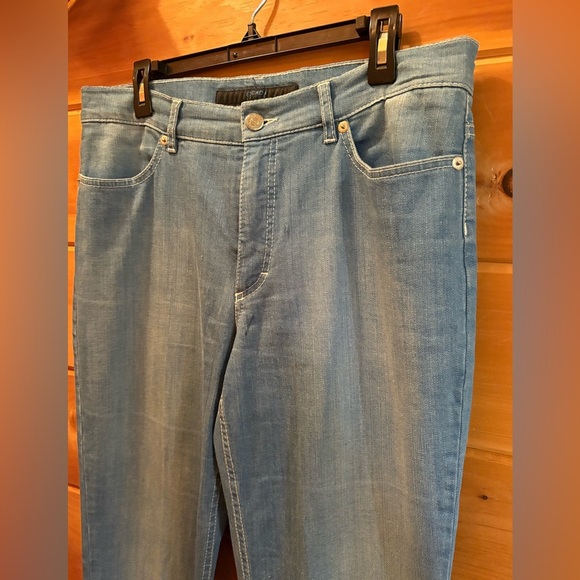 Escada “Kate” Women's Light Blue Boot Cut Jeans - Picture 5 of 15